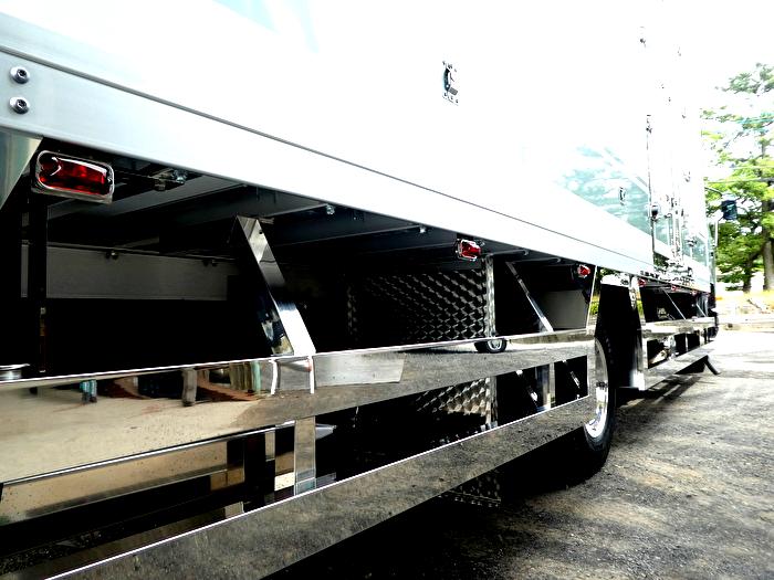 大型中型トラック　泥除けウェイト　アルミ2㎜縞鋼板